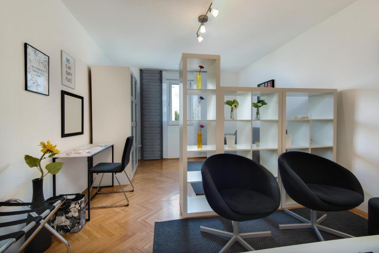 Apartman Melita Apartment Рийека Екстериор снимка